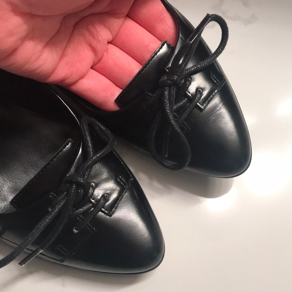 Saks Fifth Avenue lace up oxford pumps (size 7) - Picture 4 of 6